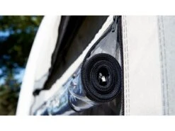 Isabella Caravanvoortent Commodore Dawn 300 -Campingwinkel 4 3 isabella caravanvoortent commodore dawn ventilatieraam isacommodawn